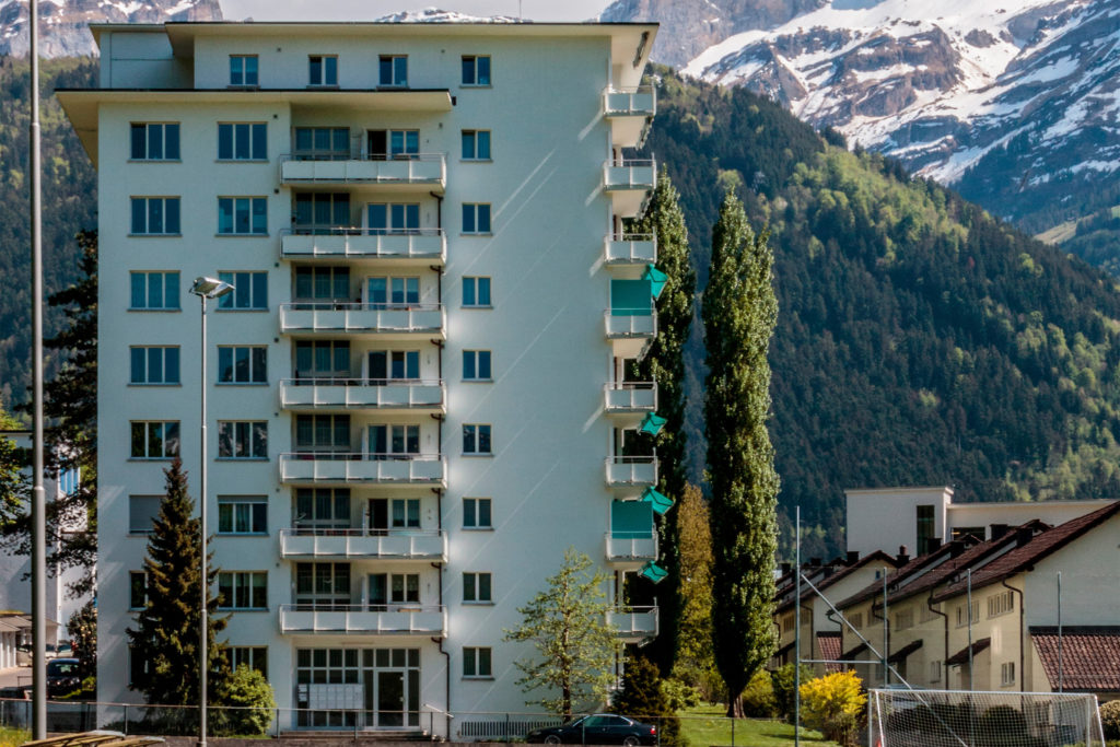 Wohnhochhaus Waldmatt II - Ansicht Nordwest - Rohn, Roland - 1951 - Altdorf