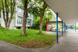 4600.11f_Schulhaus_Banfeld