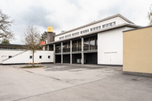 Pausenplatz Turnhalle