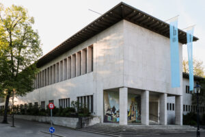 4051.05 Kollegienhaus der Universit則 1 - Titelbild